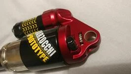 Унікальний ПРОТОТИП амортизатор Marzocchi Roco air 215мм по осях 3" хід Єдиний екземпляр для тестів.