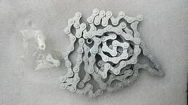 Цепь односкоростная с защитой от ржавчины KMC Z1 Narrow RB