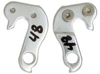 Сменный крюк X17 №48 21712480 Петух рамы серьга на раму