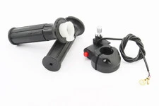 Рукоятка керма права під трос газу в зборі з кнопкою, к-кт