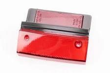 УЦЕНКА Suzuki SEPIA (old) "стекло"- стопа, красное (трещина, см.фото)