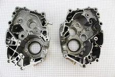 УЦЕНКА ZS250-4B/Honda - CBT250 Картер двигателя левый + правый к-кт (небольшой налет)