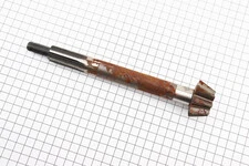 УЦІНКА МБ-M178/186F Вал осі первинний Z-8 (іржавий, див. фото)