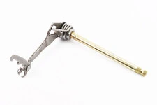 Вал перемикання передач к-кт (з пружиною, коромислом) 175мм