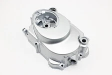 Крышка двигателя правая (где щуп) 110cc/125cc механика ALPHA