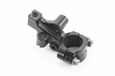 Кронштейн крепления зеркала правого