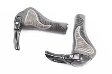 Ручки руля 140мм с зажимом Lock-On, эргономичные с рожками, чёрно-серые RB-BT1008