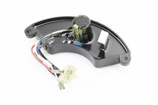 Реле напряжения AVR однофазное 4-6кВт (корпус - сегмент, пластик, контакты - 2 "мама" + 4 "папа", 250V, 470µF)