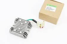 Регулятор напряжения 178F/186F, 68x77mm, с предохранителем