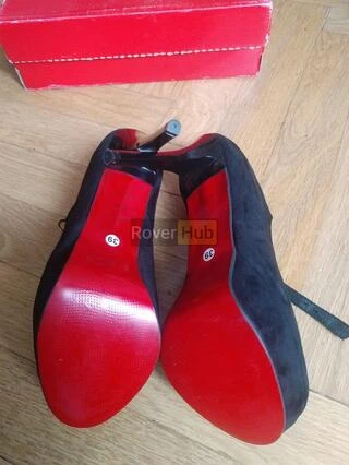 Нові туфлі Crisma 39 розмір лабутени Натуральна шкіра замша