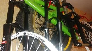 Крепление велосипеда на стену за раму 20 КГ выдерживает гарантировано