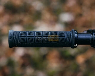 Грипси ODI Elite Pro, V2.1 Lock-On, Army Green w/Black Clamp, зелені із чорними замками