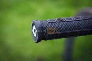 Грипси ODI Elite Pro, V2.1 Lock-On, Army Green w/Black Clamp, зелені із чорними замками