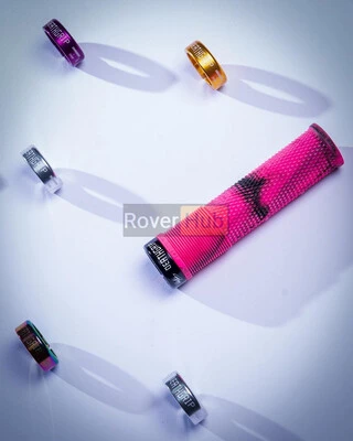 Замок на грипсі DMR DeathGrip Lock On-Green