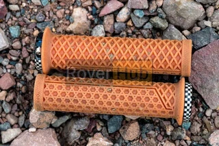 Грипси ODI Vans v2.1 Lock-On MTB Closed End 135mm Black Checker