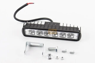 Фара дополнительная светодиодная влагозащитная - 6 LED с креплением, прямоугольная 150*37мм