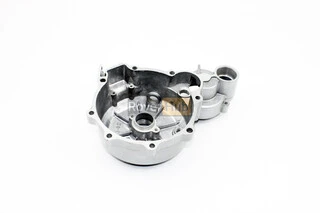 Крышка двигателя левая CB