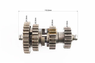 Коробка передач (три вала з шестернями)