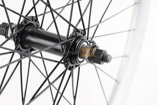 Колесо 24" переднее V-brake, обод "капля" алюминиевый, втулка 14Gх36H, крепл. гайка, "GRAVITY"