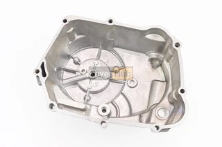 Кришка двигуна права (де щуп) 110cc автомат, ЧОРНА матова