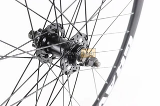 Колесо 26" переднє Disk-brake, обід алюмінієвий, втулка 14Gx36H, кріпл. гайка, "GRAVITY" (можл. подряпини)