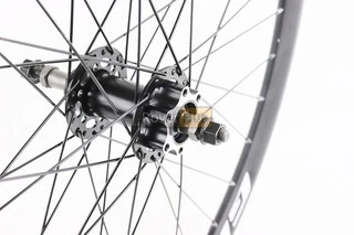 Колесо 27,5" заднее Disk-brake, обод и втулка 14Gx36H алюминиевые, под вольнобег, крепл. гайка, "GRAVITY"