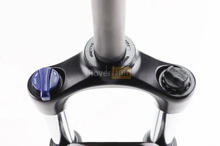 Вилка 26" амортизаційна, без різьби 1-1/8" (28,6мм), шток 260мм, з ходом 80мм, Disk-brake, пружинно-оливна, Lockout, алюмінієва,