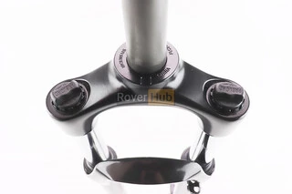 Вилка 29" амортизаційна, без різьби 1-1/8" (28,6мм), шток 240мм, з ходом 100мм, Disk-brake, Preload, алюмінієва, чорна XCM 30