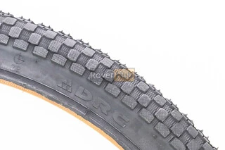 Шина 24"x1,95 (50-507) шипованная D205