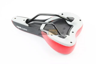 Сидіння MTB 260x160мм, чорно-червоне CORRADO 6690